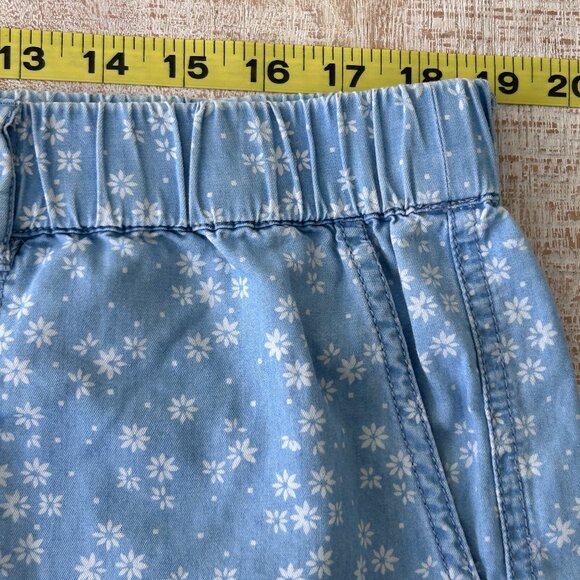 Vince Camuto Blue/White Jean Denim Floral Shorts size XL - Picture 5 of 9